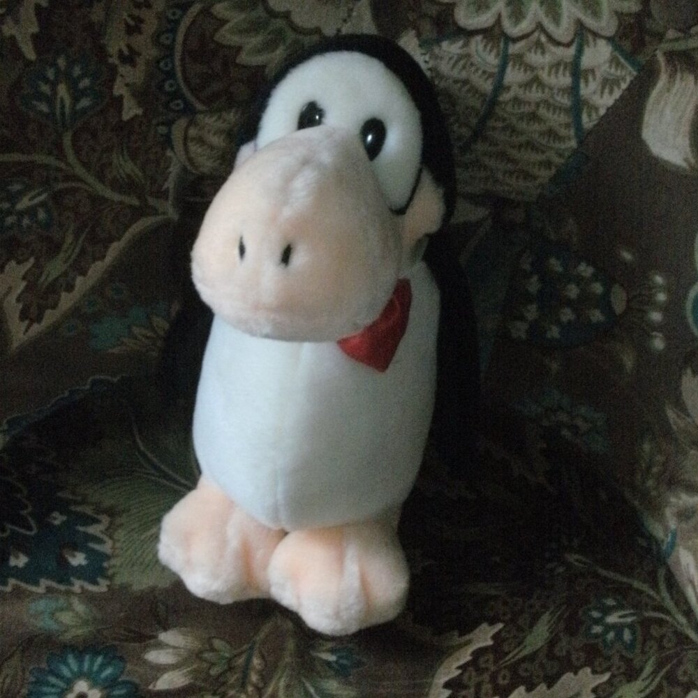 Collectible Vintage 1984 Penguin Dakin Fun Farm 9" Plush Stuffed Animal Toy